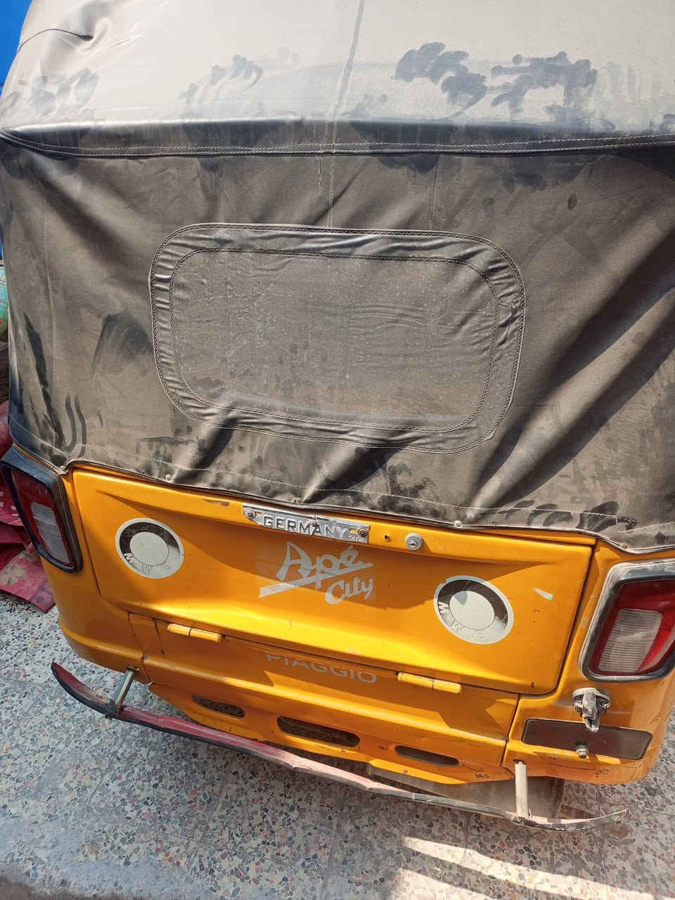 للبيع تكتك بياجو محورة تي في اس اوراق موديل ١٩ السعر ملونين و نص و بيها مجال
البصرة كرمة علي حي الرسالة

للتواصل واتساب ***********
