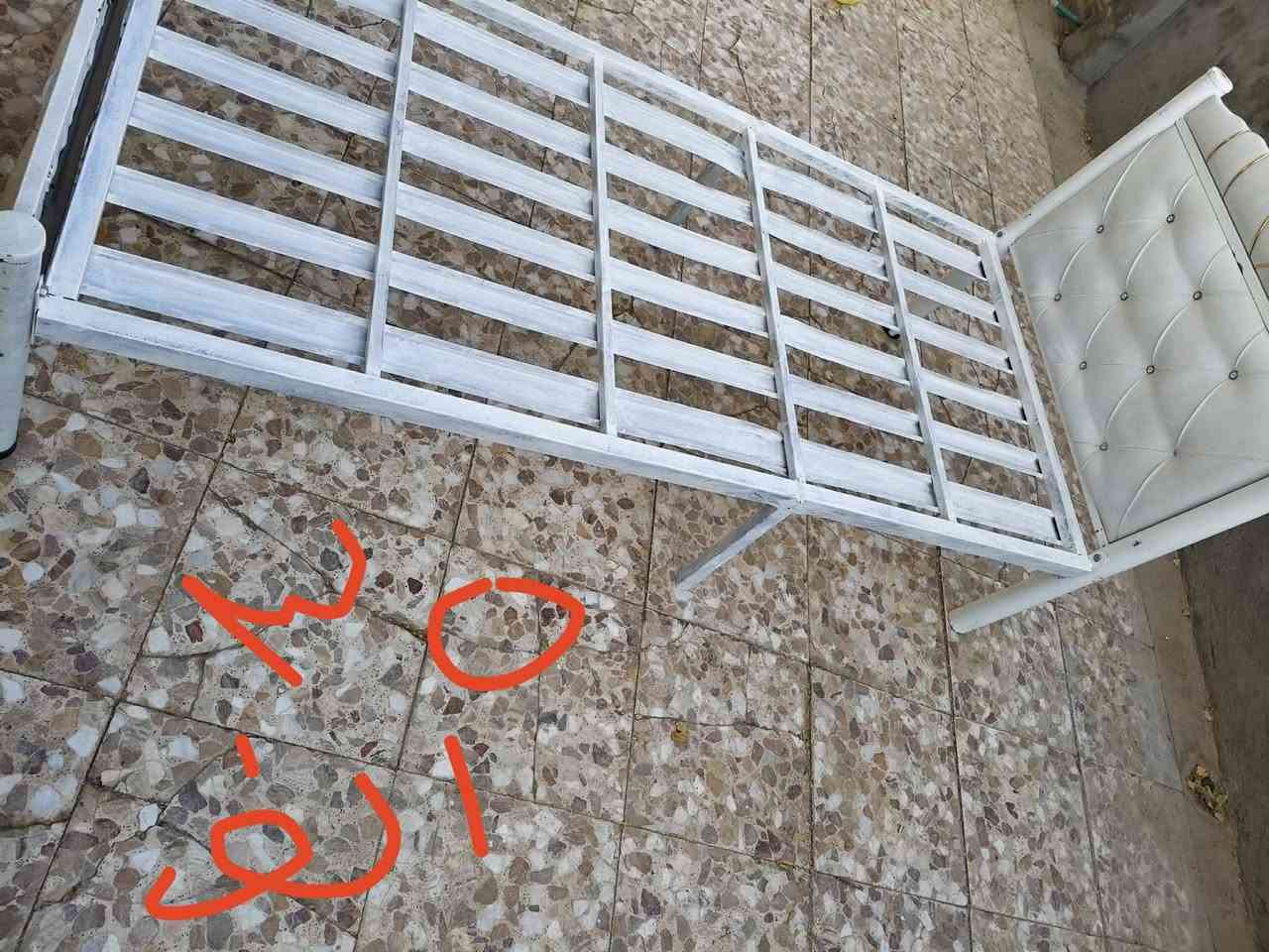 متاح جرابي نفر وحده ٣٥ بيه رجلين اضافية مصلحه وحده ٤٥ على وضعه نظيفات  ***********
