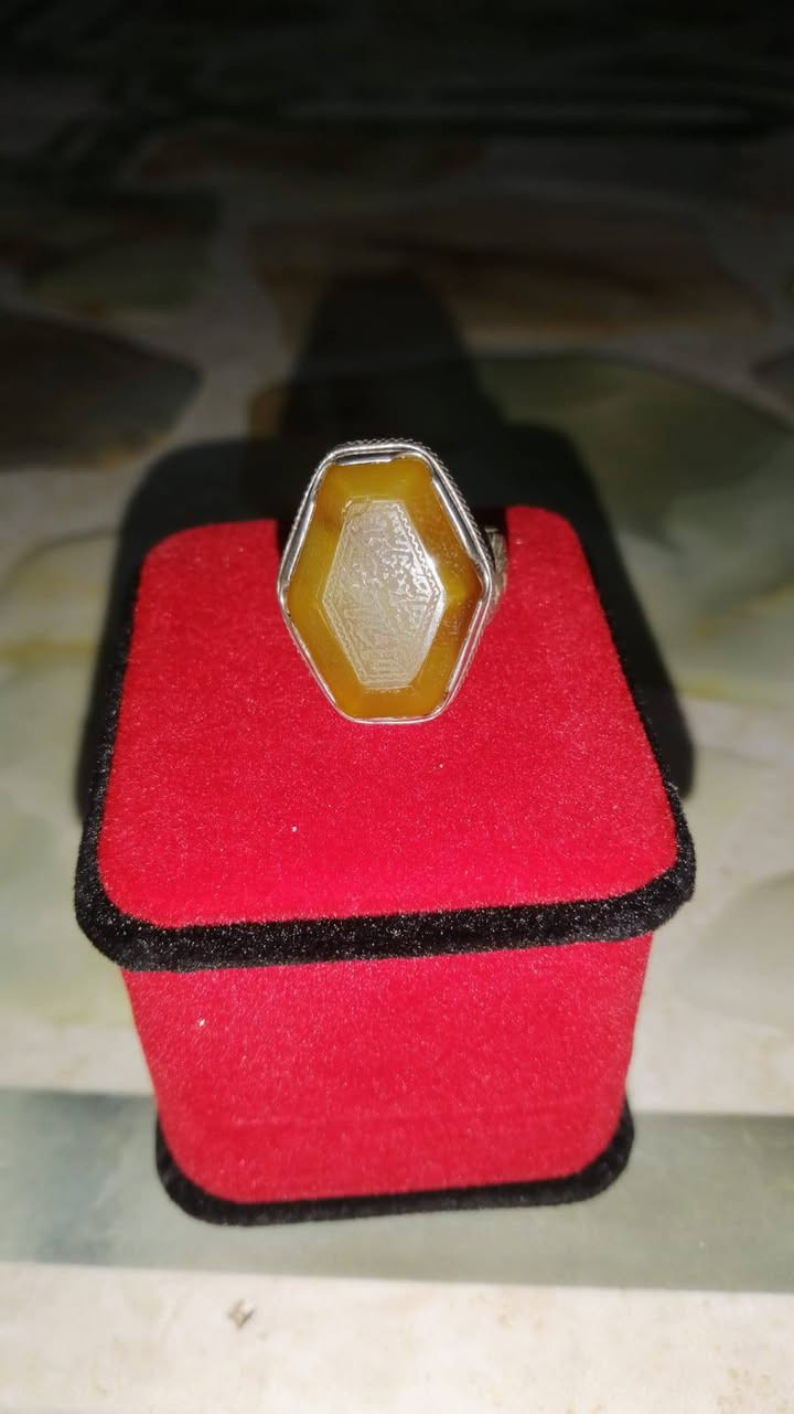 السلام عليكم عيوني للبيع شرف الشمس وياقوت ثنيهن 75 وبيهن مجال


**إذا كنت صاحب هذا الإعلان وتريد حذفه لأي سبب، رجاءا أرسل رسالة إلى الدعم الفني**