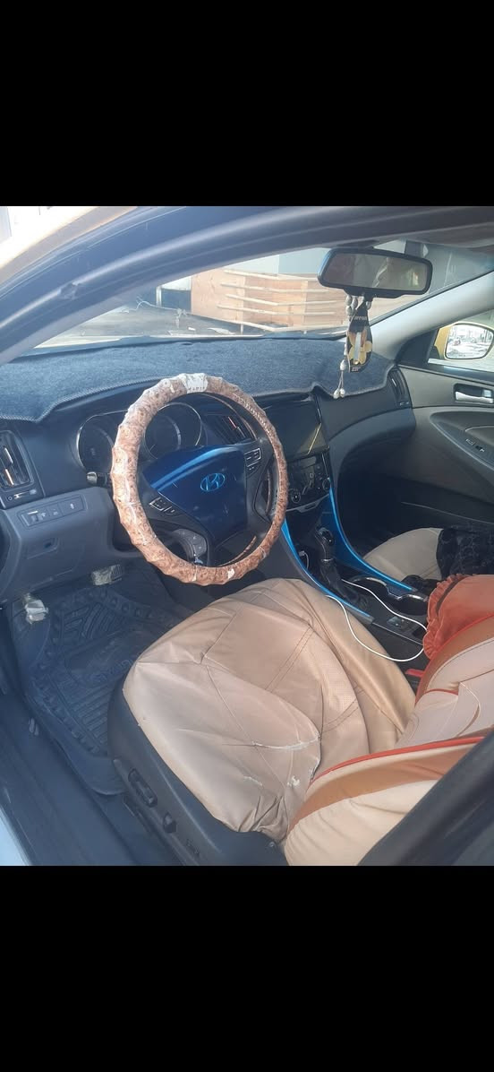 السلام عليكم سوناته 13 امريكي باسمي سياره جاهزه من كلشي مكينه كير حداديه تبريد تايرات  كهربائآت كلها شغاله حادثها باب الصدر والبنيد اني بدلته جماليه  السعر 95 بابل الحمزه الغربي 
***********  ///  ***********
