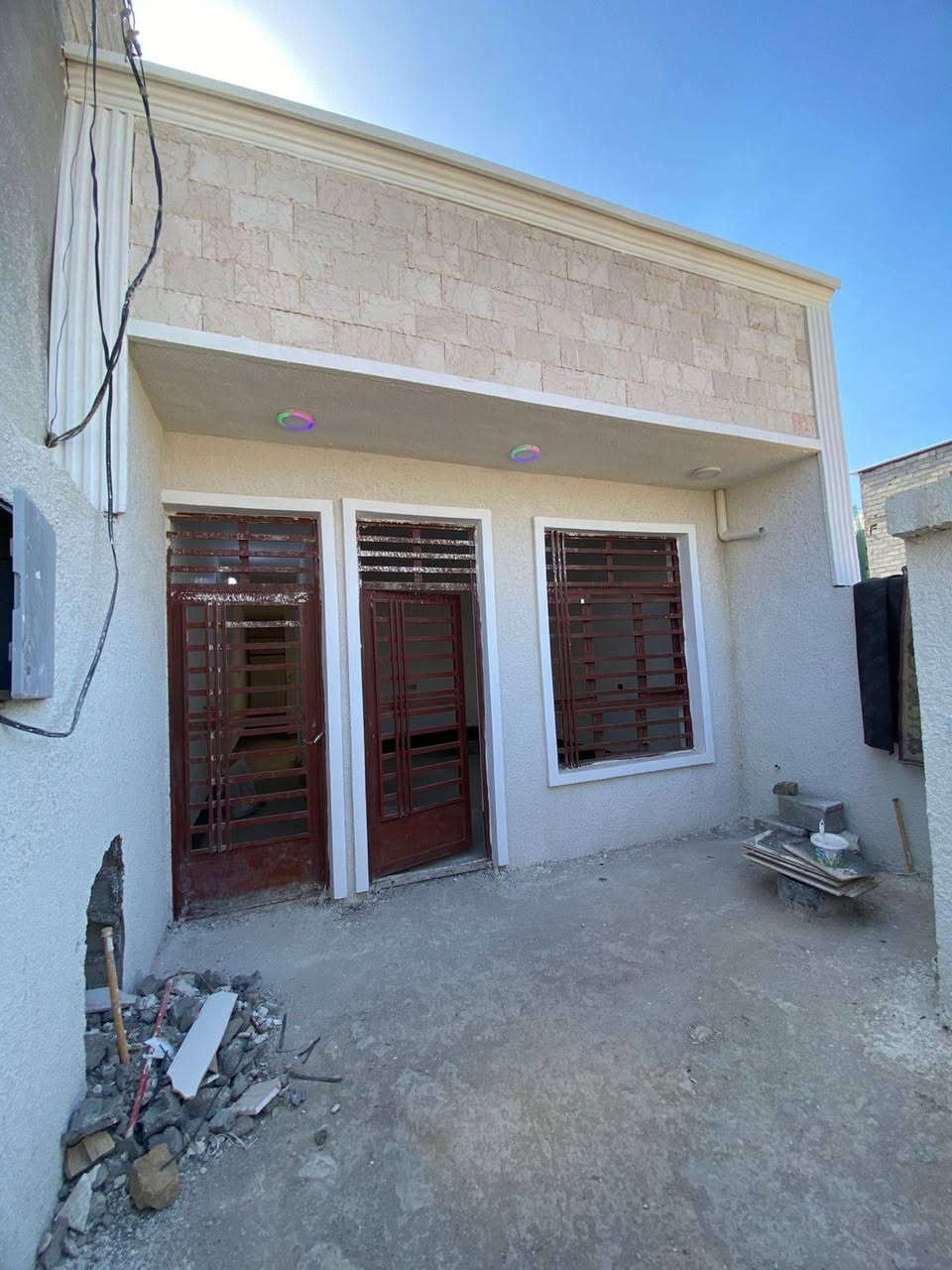 🤝• السلام عليكم
🔊 بيت للبيع موقع بغداد
✅منطقة الانتصار مقابيل مستشفى حماد شهاب 
✅ مساحته 100 متر
  مفتاح  
مربع الاول استثمار او سكن يتئجر 250الف  
✅يوجد كافة الخدمات
✅ سحب مجاري وماء
✅ وقريبة ع شارع
✅ سكني زراعي عقد
✅شارع ابو عمار الشريفي
✅فرصة ذهبية للاستثمار أو السكن
ما للاستفسار: 📞🤳[***********
سعر 50 وبي مجال
