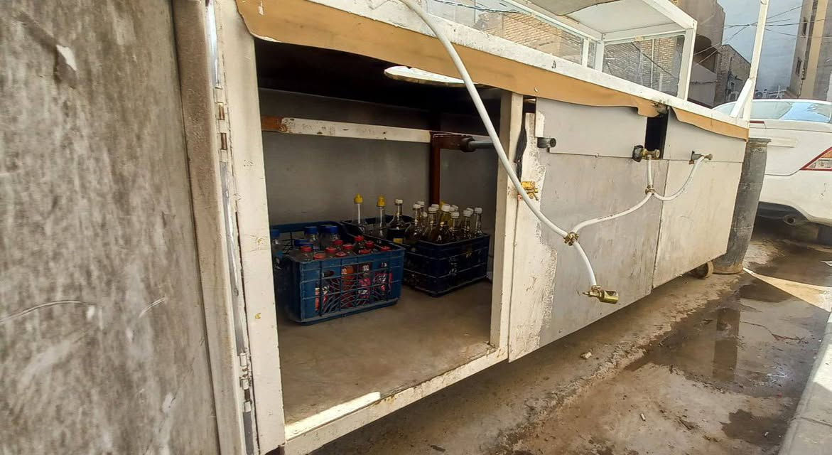 اعادت النشر بسبب الوعد الكاذبه
للبيع عربانه كلشي ترهم طول 3 متر عرض 130 
تغليف كابون 07 الثخين فوك وجوه جام خانه ألمنيوم 
3 بريمزات بيهه 
السعر 350 وبيهه مجال عنوان النجف
اتصال ***********
