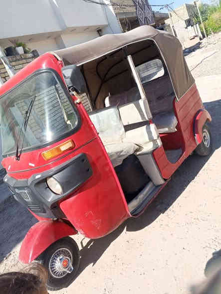 السلام عليكم ورحمه تكتك رقم وسنويه تكتك حلوه مال جناي مكاني بغداد الغزاليه خابر ودلل السعر 4 بيه مجال ***********
