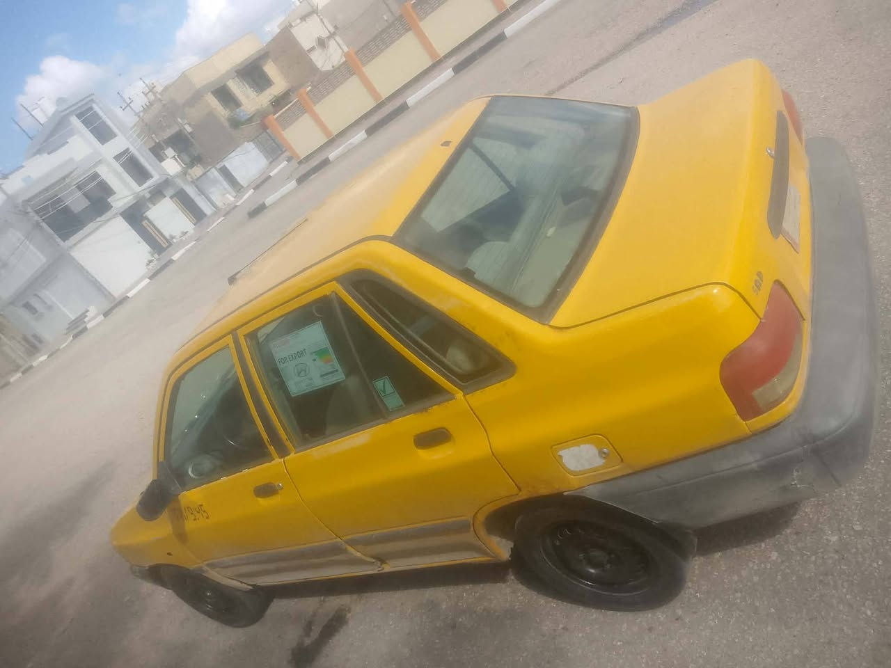 سايبا موديل 2011 مكينة وكير مكفولات مصفرة هيئة وغرامات غرفتها حلوه السيارة عوزها تعمير قليل سعرها 18 ورقه وبيها مجال 
***********
