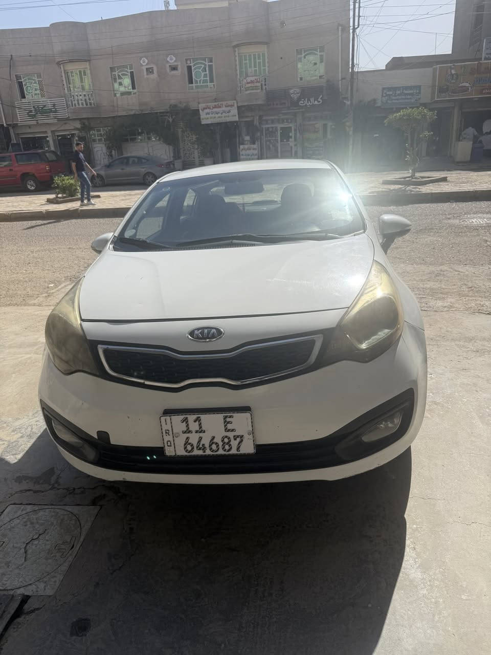 السلام عليكم
بيع فقط 
كيا ريو موديل ٢٠١٣
خليجيه سياره مكينه دوش مرغوبه
بيها قطعتين صبغ فقط باب وره سايق وجاملغ امامي 
مكفوله من لغد وشواصي 
سياره خير من الله مناقصها شي 
كير مكينه مكفوله مابيهن ي نقص 
تبريد ثلج بانزين عادي ي دوانز مابيها 
جوها تختم تاير جديد 
مكان سياره دوره شارع ابو طياره
***********
السعر 85 وبيها مجال للطببين
