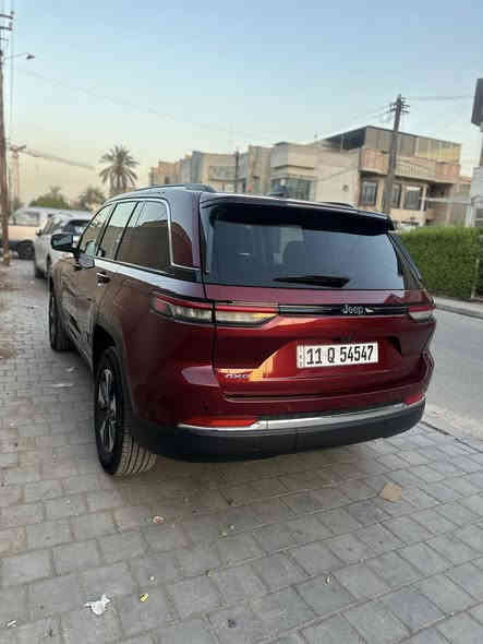 السلام عليكم 
جيب كراند شيروكي 4XE 2024 وارد امريكي
 حجم المكينه : 2000  تيربو + هايبرد + بلك إن 
الضرر مرفق بالصوره
 ايرباك سليم  
ماشيه 67000 km
 

#مواصفاتها
1.شاشه  
2.بصمه
3. تشغيل عن بعد
4.دمام خلفي
5.كشنات جلد
6.كشن السايق ميمري
7.كشنات كهرباء
8.صندوك كهرباء
9.حساسات خلفيه
10. قطع تبريد 
11.اشاير بالمري
12.رادار امامي
13.رادارات 360
14.ثلاث وضعيات قياده
15. بنوراما فتحتين
16. كير ماوس
17. نظام منحدرات
18. هيترات بالكشنات 
19.ويل كب كروم
20.لايتات لد
21.بكلايت لد
22.كشافات
23.بصمة ابواب
24.ثلاث شاشات 
فول مواصفات 1/1 جاهزه
مرقم بغداد 
السعر33500 
تواصل ***********‬
