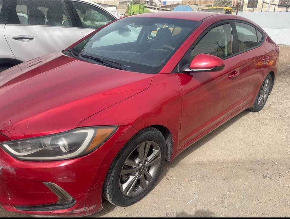 هونداي الانتره2017
رقم بغداد انكليزي 

حجم المحرك2000

عداد المشي 51الف حقيقي

وارد امريكي ليبل واحد

حدثه بالبنيد نفسه مصلح 

بدون تبديل 

بدون صبغ 

راديترات بلاديه 

تبزيد شغال 

نص فول  

السياره بصمه  

حساسات اجتياز

تدفه بالكشنات 

صندوق ذكي 

ثلاث بصمات ابواب صندوق

بدون ايرباكات (سليع

صور الحادث مرققه

السعر 128$

للاتصال ***********

بغداد البلديات
