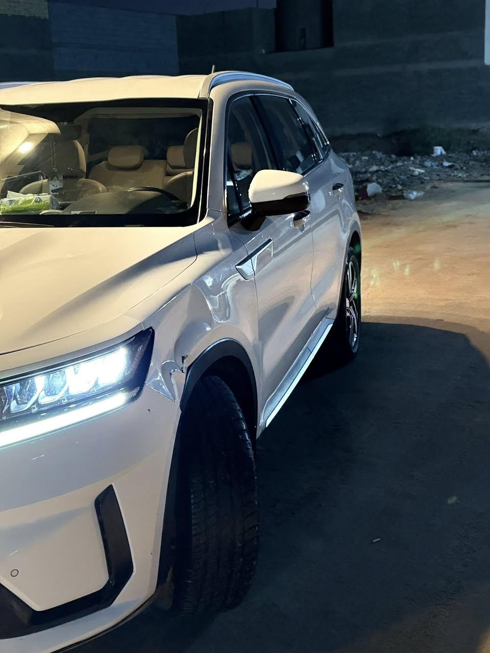 سورنتو 2021
فول مواصفات عدى الفتحه
ماشيه 54005
بيه باب مبدل وكاله 
وبيه الجاملغ مبين بالصور
التواصل على الرقم 
***********
