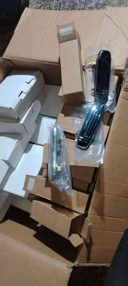 غراض باجيرو لبيع غلاف سبير ١٥ الف زوج يدات ٣٠ زوج كرون ١٠٠ بغداد مدينة الصدر ***********
