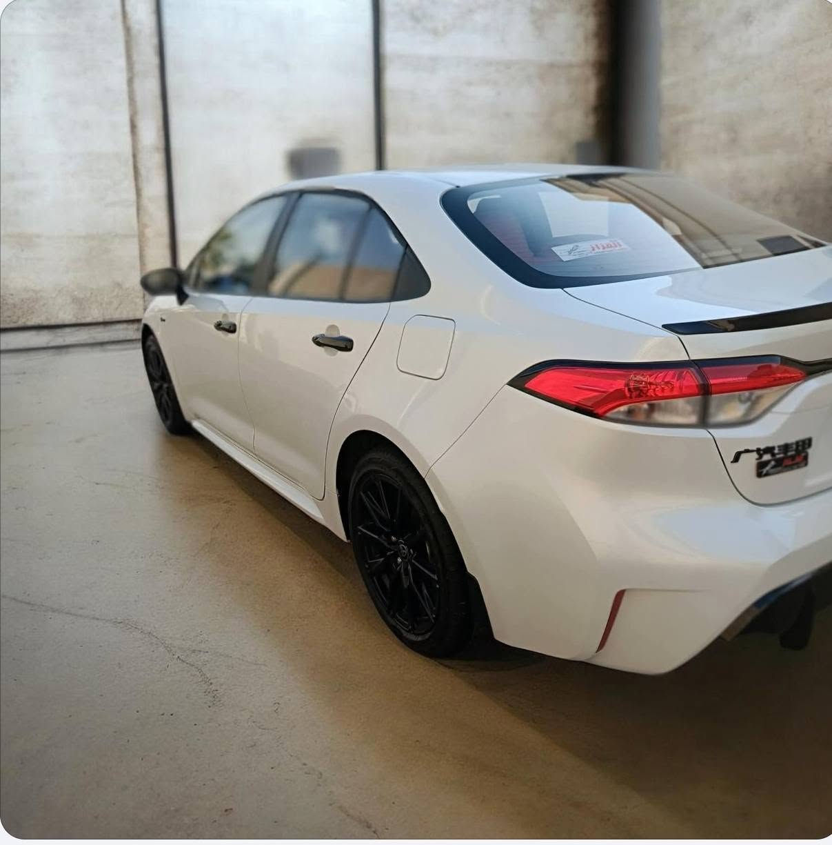 تويوتا كورولا سبورت 2025 (بلاك إدشن) 
  Toyota Corolla Sport Black Edition،
•لون ابيض صدفي
👈 السعر ((١٦٥)) وبيها مجال حك الجيه
•ماشية ((١٢)) الف
•مكانها بغداد ***********
