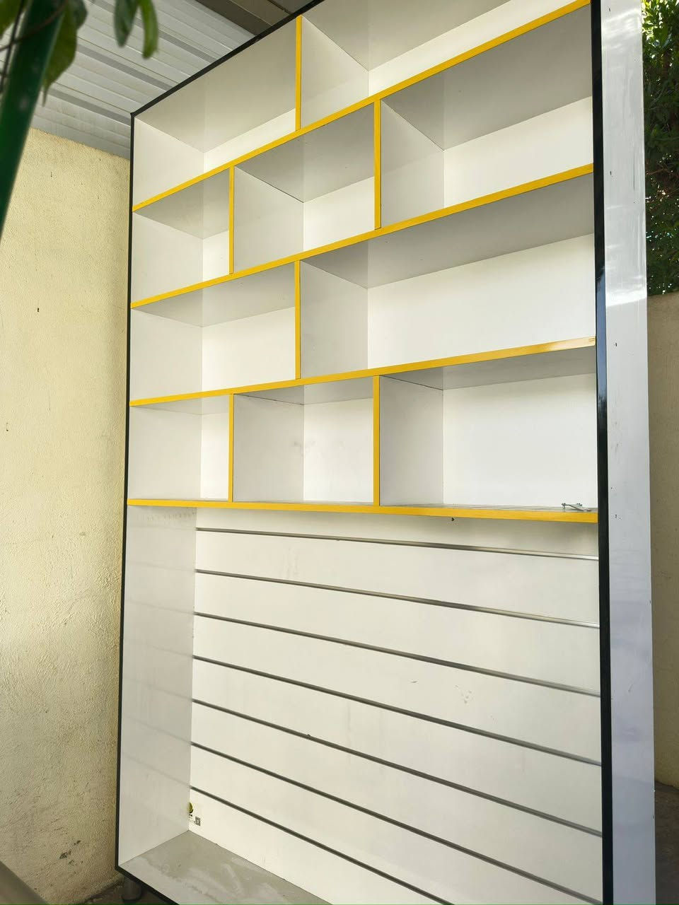 السلام عليكم رفوف للبيع اتصال ع وات ساب ‏‪0772 139 2517‬‏
