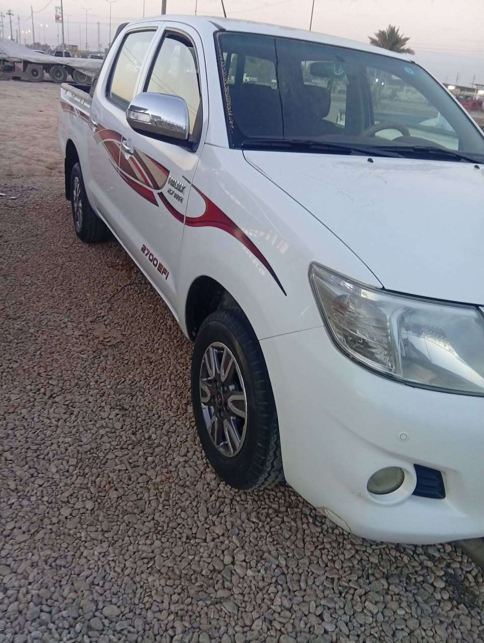 هايلوكس للبيع موديل 14كفاله عامه شرط السونار السعر تليفون ***********
