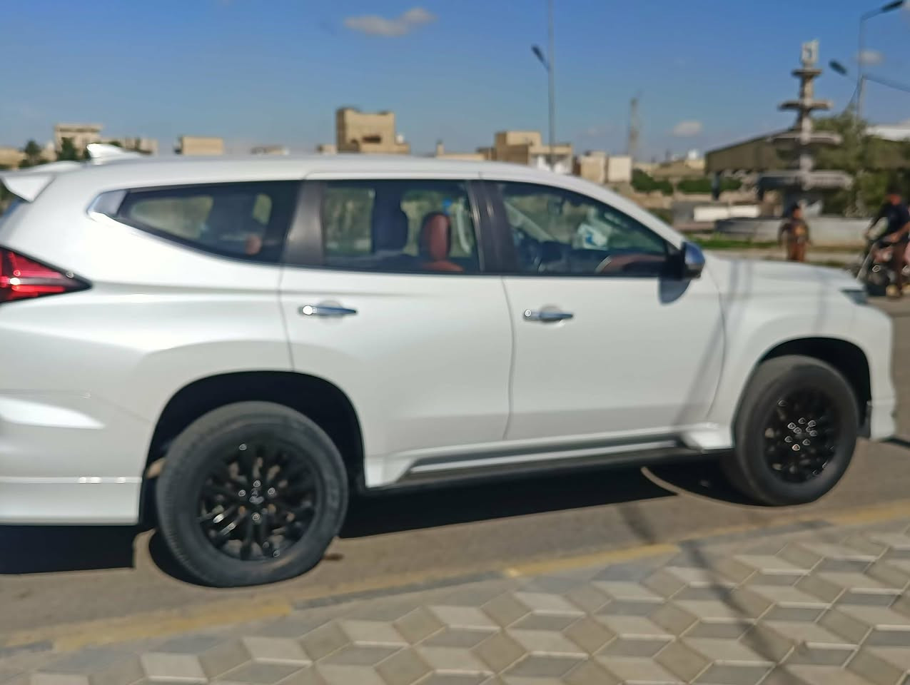 سلام عليكم باجيرو سبورت استيشن مديل 20 خليجي ماشيه 44 رقم اربيل بسمي تحويل ثاني يوم  مواصفات واحد على واحد سياره 7راكب 6سلندر فورويل 3قطع تبريد السعر 240وبيها مجال الطيبين ***********
