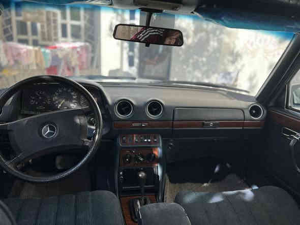 ابو جحيل موديل ٨٥ السياره فول وامعمره تعمير درجه اوله اسلايت شبح جام تبريد محرك ٦ سلندر تخم تاير سعرها ٧٥ ورقه تلفون *********** بغداد
