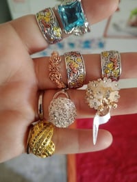 محابس • مختومات • كلهن