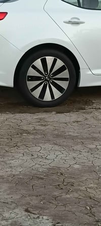 اخوان عندي ويل كب هذا الي بل صوره حجمه ١٧ مدري ١٨ ما متكد منه رايد ويل...