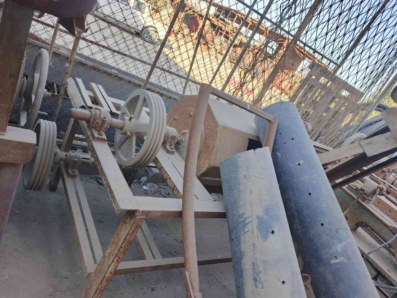 السلام عليكم مجموعه غراض للبيع كربلاء حي الصناعه رولات سحب مع تورنه مع مخراطات مع خباطه التواصل على الهاتف فقط ***********
