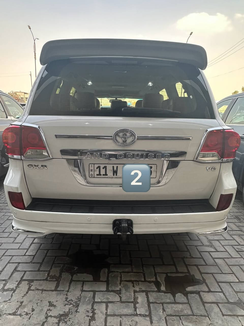 تويوتا لاندكروز 2014GX-R
تشغيل بصمة 
كراسي كهرباء   السعر38500$
حساس امامي مكفولة 
كراسي جلد 
لايت زنون
حساس خلفي 
4*4
تحكم مقود 
فتحة سقف
شاشة كاربلي
وباقي المواصفات الاخرى ‭٠٧٧٠ ٢٩٧ ٤٩٣١‬
