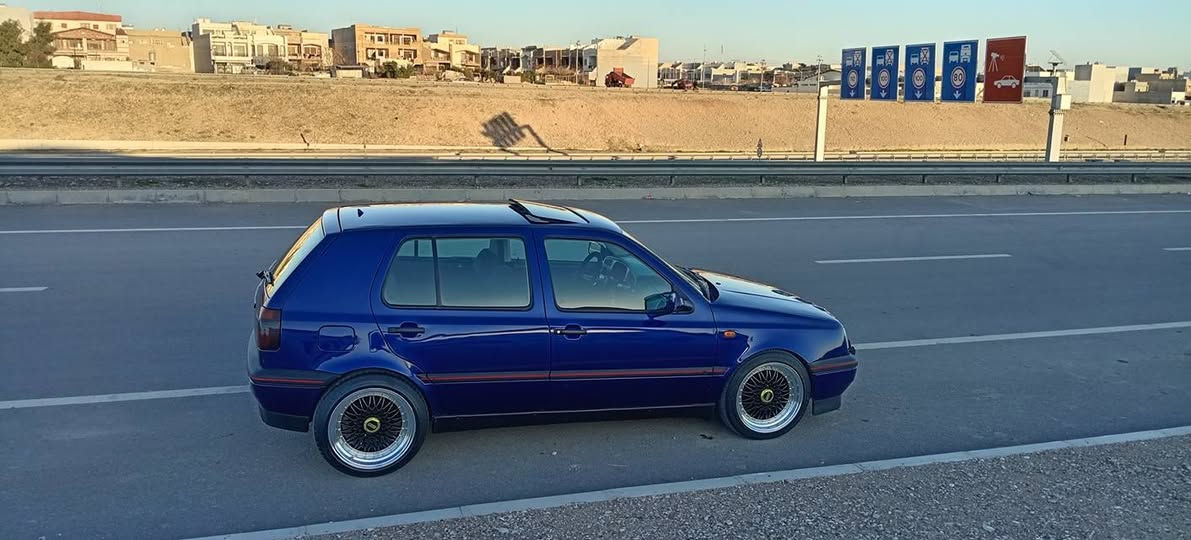 فڕوشتنە *********** 
هه ولیر
