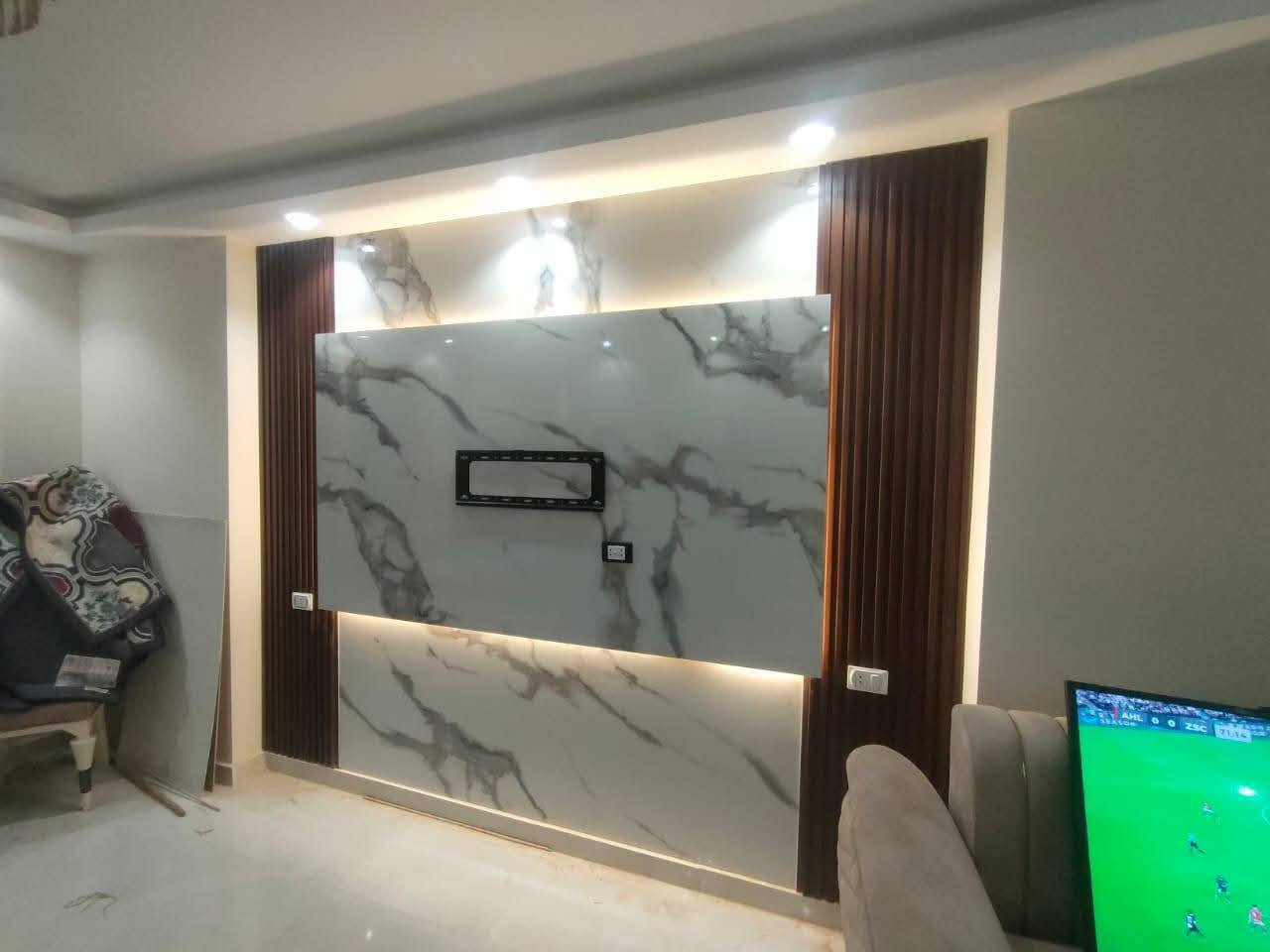 خلفة سقوف ثانوية متفرغ اي شخص يحتاج خلفة يتفضل خاص وددلل
ديكورات بلازمة 
***********
