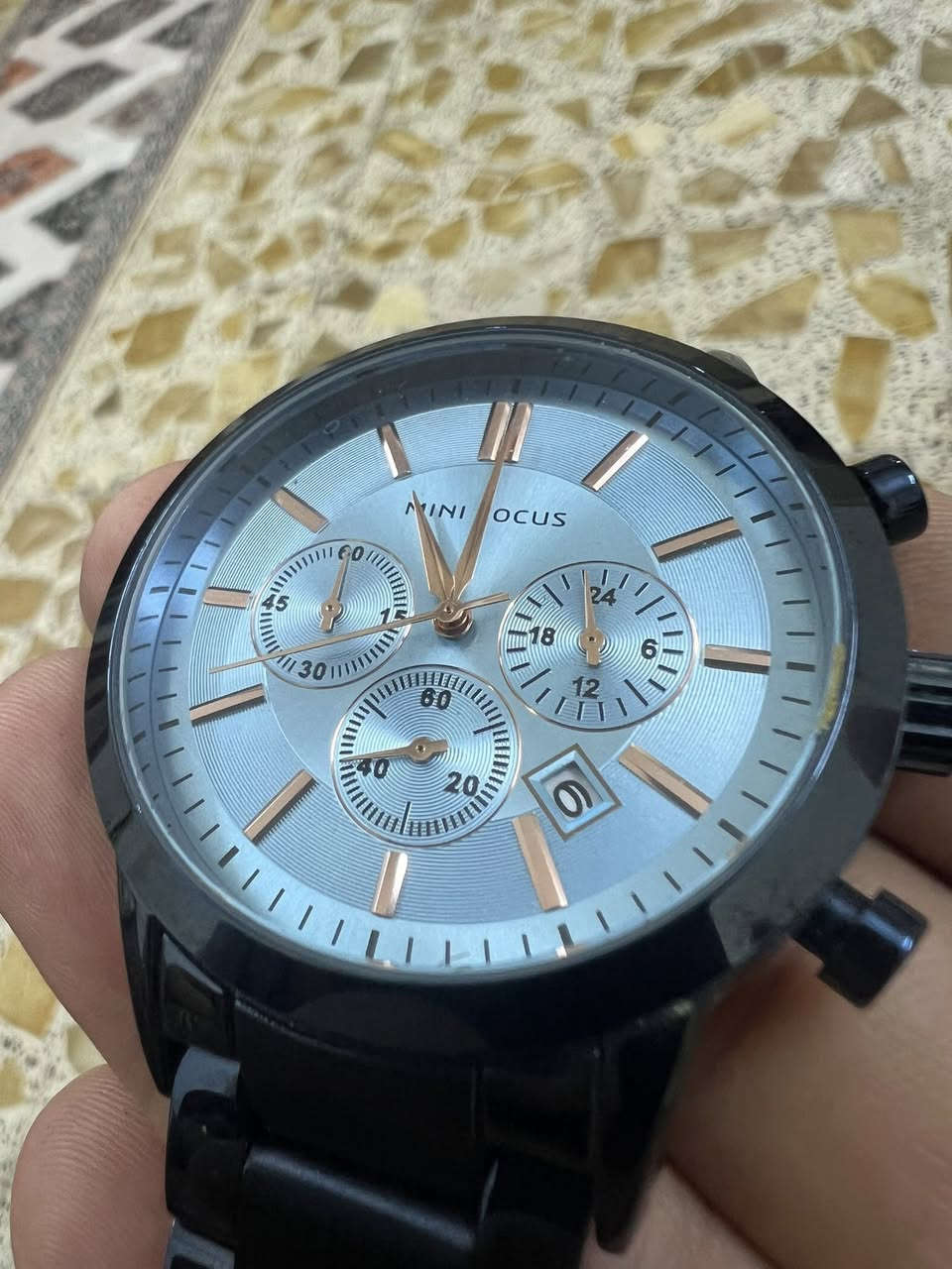 سلام عليكم 
للبيع ساعه MINI FOCUS 
نظافه 99‎%‎
سناتر شغاله
مكينه ياباني 
رقم الهاتف :***********
العنوان الامين الثانيه
