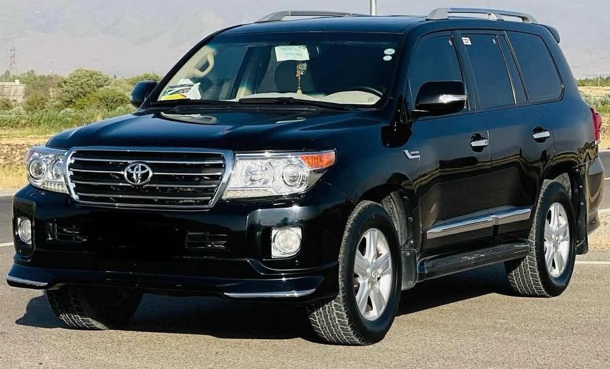 توێتا لاندکروزەر 2012 GXR 
فول مواسەفات دەرجە یەک ی کوشن کارەبای 
٦ بستۆنە نموونە لە جوانی و پاکی 
سەیارەکە تەنها182٠ هەزار ڕۆشتووە بەشەرت 
یەک دەست لە شەریکەوە 
هەموو گیانی لەسەر دەقی شەریکە ماوەتە
دەعامی بۆ دەعامی بەشەرت خاڵی نییە 
سۆنەریم داناوە 
سڵاید کوشن جلد و کارەبای  
رةقةم سليماني 
تەحویل و غرامە 
بەشەرت 
سەیارەکە وەک سفر وایە
زۆر زۆر تازەیە 
 بؤ سعر پةيوةندي بكةن
***********
***********
واتصاب وفايبر
شوين سيدصادق حلبجة, السليمانية
