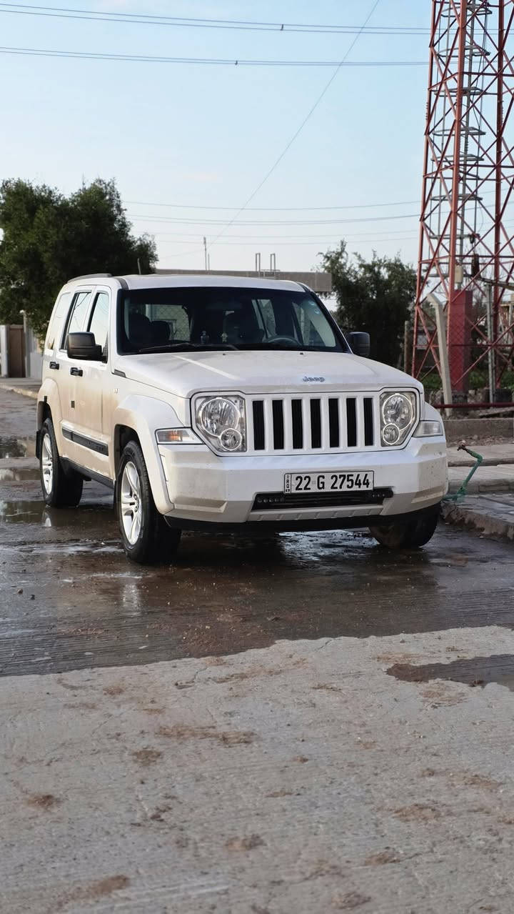 السلام عليكم من رخصت الادمن
جيب شيروكي لبرتي موديل 2012رقم اربيل هزه جديده وباسمي السياره كلين والسياره جديده حيل كلها شرط ومكفوله 
بيها صبغ كد شبر بالصندوك من الخلف جوه الماسحه الخلفيه داخلها جديد والسقف كنتاره سلايت فول مواصفات للاستفسار هذا رقمي *********** والسعر قفل🔒🔓🔐 بدون لانزلي ولا شنو 126$تحياتي وربي يرزق الجميع
