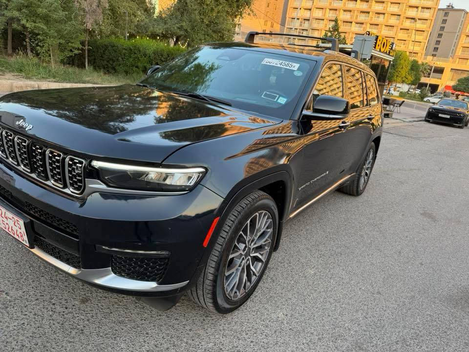 السلام عليكم
2023 JEEP GRAND CHER L SUMMIT
جيب سومت 2023 ( امريكي )
فول فول مواصفات فورويل بانوراما
 ( الفحص والهزة المرور جاهزة )
سعر مناسب 🔥
رقم الشاصي 1C4RJKEG6P8732411
2 كلر اسود
الحادث 
الجاملغ خلفي طرف يسار وجزء من باب الصندوق وصبغ بنيد من امريكا صور الحادث موجودة مع الصور ايرباكات سليمه 100‎%‎ 
المحرك : V6. 3.6L .
العداد : 29 ml
موصفات:
رباعي 4x4
  نظام تعليق هوائي (جكات).
  قيادة ذاتية عند المنعطفات.
  رادار امامي مع مانع تصادم .
  نظام الرؤية الليلية.ناضور ليلي
  تحذير الخروج عن المسار .
  مستشعر نوم السائق مع نظام التوقف الآلي
  تحذير النقطة عمياء ٥ .
  نظام تحذير عند التقاطعات.
  نظام تحذير عند تجاوز السرعة المحددة.
  نظام عرض المعلومات على الزجاج الامامي (HEAD UP
‏(DISPLAY
  نظام تقليل الضجيح داخل المقصورة.
  إنارة محيطية.
  شاحن موبايل وايرلس.
  تعديل وضعيات مقود السائق كهربائيا.
  مرايا تعتيم ذاتي.
  المرايا الجانبية قابلة للطي كهربائيا
مرايا الجانبية فاد
نظام الصوت من ماكنتوش مع 19 سماعة.
ويل قياس 21 انج .
* سقف بانوراما .
  شاشه كبيرة 10.1 انج .
  شاشة للراكب الأمامي .
  نظام الخرائط (GPS) .
  عرض خرائط الطريق على لوحة القيادة.
  لوحة القيادة بقياس 12 أنج.
 5 كاميرات خارجية مع بخاخات ماء للتنظيف.
4 كامرات داخلية
 كاميرا للمرأة الداخلية.
  تصوير حراري ليلي .
  المصابيح الأمامية زنون .
  كشافات الضباب زنون .
  دخول ذكي.
  بصمة على 5 ابواب للدخول الذكي.
  تشغيل عن بعد .
  الصندوق الخلفيي كهربائي .
  فتح الصندوق الخلفي مع حركة القدم.
أقل
  فرش المقصورة الداخلية من الجلد الطبيعي الفاخر.
  اضافات من الخشب الطبيعي للمقصورة الداخلية.
  ذاكرة لحفظ وضعيات الجلوس للمقاعد الأمامية
  مساج للمقاعد الامامية .
  المقاعد الأمامية كهربائية .
  المقاعد الأمامية تبريد وتدفئة .
  المقاعد الخلفية تدفئة وتبريد .
  ستائر للشبابيك الخلفية.
  انارة داخلية LED متعددة الالوان .
  حساسات امامية وخلفية .
  7 راكب 
  مكيف خلفي مع وحدة تحكم منفصلة .
  تدفئة مقود القيادة.
  مانع تصادم خلفي .
  بلوتوث تلفون .
  محدد سرعة .
  نظام التشغيل والاطفاء الاوتوماتيكي
  مكيف خلفي مع وحدة تحكم منفصلة .
  تدفئة مقود القيادة.
  مانع تصادم خلفي .
  بلوتوث تلفون .
  محدد سرعة .
  نظام التشغيل والاطفاء الاوتوماتيكي .
  نظام بريك اوتماتيكي
بعد هواي موصفات اعلى فئه 1/1
السعر انشالله مناسب 37.000 وبيها مجال
مكان السياره اربيل كاتي 
سعر  34000$
                                                                ***********
                                                               ***********
