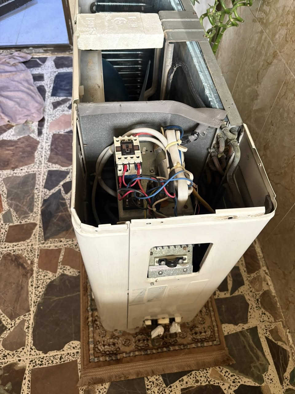 سلام عليكم
قطعه خارجيه يورك تايلندي أصلي مو صيني
دبل راديتر   2/3 طن   28.000 BTU 
غازه بي مقفول   R.22  
بلادي نظيفه جدا
ظمان  10 أيام
السعر  ٢٥٠  الف
بغداد حي الجامعه
***********
