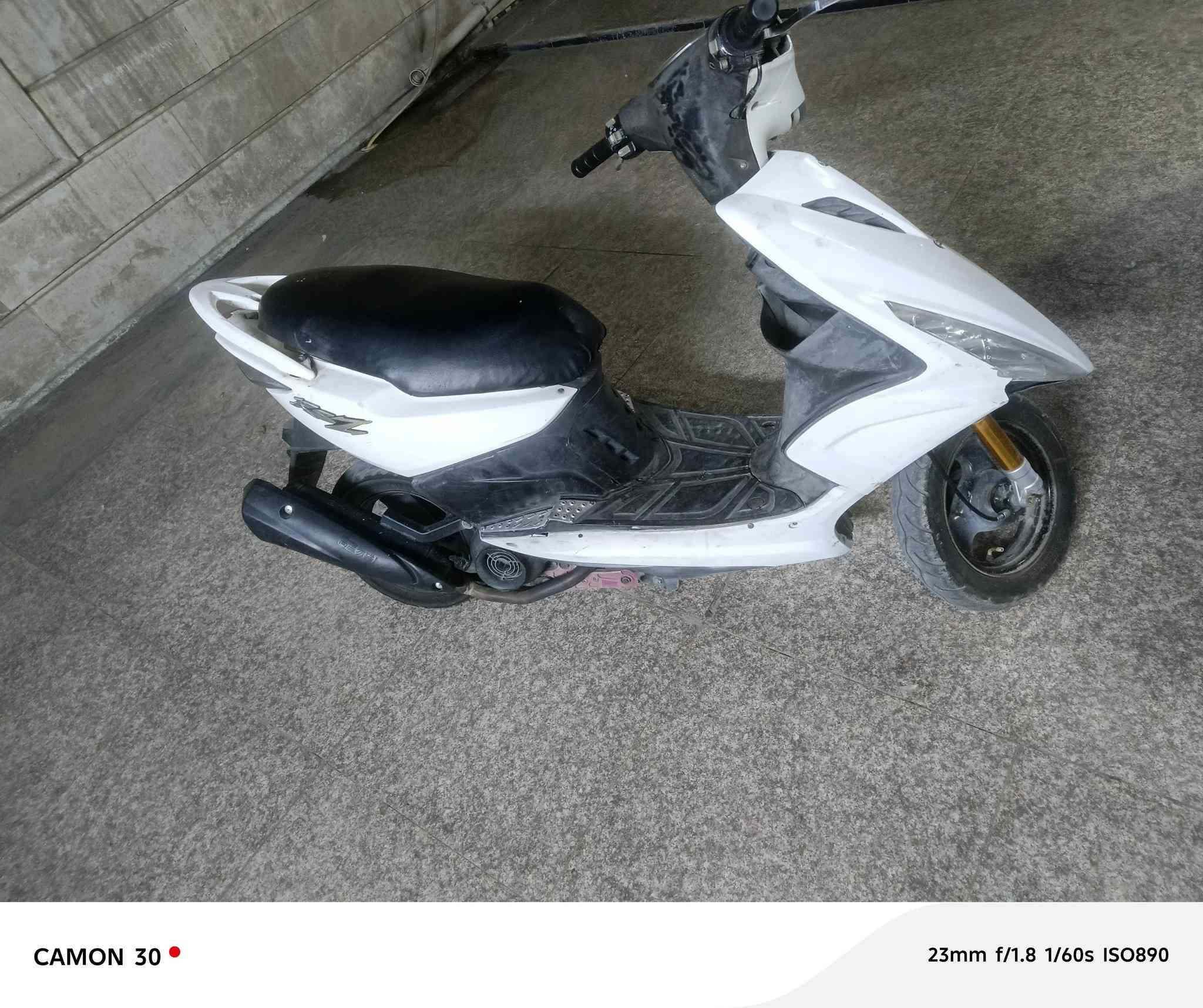 ماكس مضلع ممفتحوحه
صالنصه Fm 
سعر 475 الف 
‏‪***********‬‏
