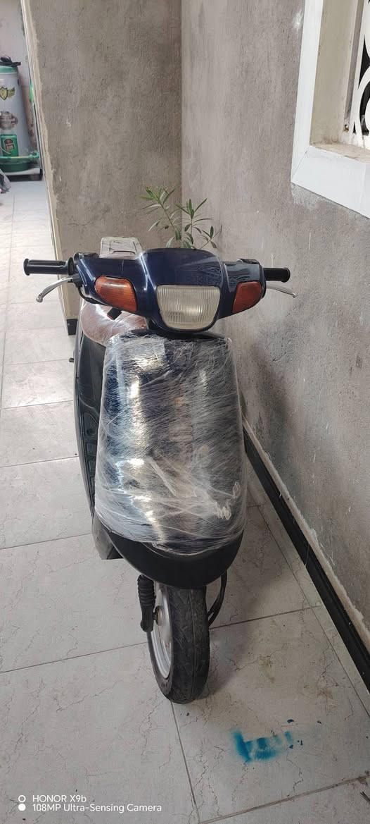 السلام عليكم دراجه منقولي لبيع دراجه نضيفه مثل ما بصور دراجه سلبف هندر اشاير بكلايت كلشي شقال العلوان بصره حيانيه رقم الهاتف ***********

