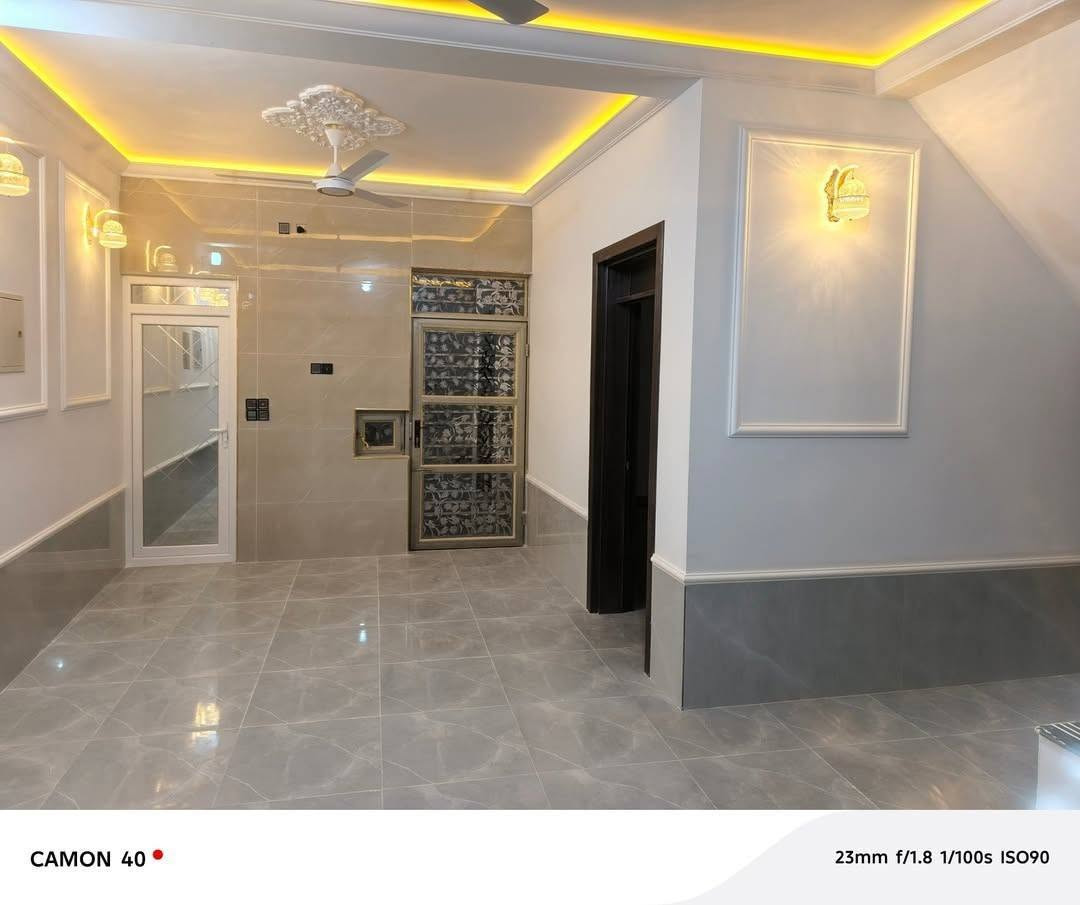 💎🔹مكـ✯͜͡المصطفى𝄠ـتب▪️💎

((بسم الله الرحمن الرحيم))
🏡     🏘      🏚 

السلام وعليكم   

#يوجد_بيت_للبيع

#العنوان  الفلوجة 
#المنطقة حي الخضراء// خلف جامع #التقوئ

✅المساحة : 250م
⬆️ الوجة : 12.50م
🏞️النزال : 20م
 
غرف 2
استقبال 
صالة
مناور 3
مطبخ
صحيات 3
الجدران سيراميك
الارضية سيراميك 
السقوف جبسن بورد
حديقة + كراج سيارة 

                       #بناء 🧱 : طابوك 
      
     #شارع 🏞️⬆️⬆️ : 10م كامل الخدمات من تبليط مدارس اسواق 

  #السعر_محدد_من_قبل_البائع 
    
        
        ⚖️⚖️   نوع الملك : طابو صرف تحويل مباشر  🏙 

            #السعر💰💸:  170 مليون وقابل للتفاوض 

♦️الاستفسار 📥 عنوان المكتب شارع المنجزات محطه 

للاستفسار : مراجعة مكتب المصطفى 

  #السعر_محدد_من_قبل_البائع

💯علماً البيت جاهز للسكن🗣️
     
        ((شعارنا المصداقية)) 
،،،،،،،،،،،،،،،،،،،،،،،،،،،،،،،،،،،،،،،،،،،،،،،،،،،،،،،،،،،،،،،،،،، 
📬فقط ارسال المعلومات  على الواتساب او الاتصال على هواتف المكتب 

🤳متابعة الصفحه يصلك كل ماهوة جديد
⏪ملاحضه: السعرالعقار  يحدد من قبل البائع

  🏘️بيع وشراء الأراضي السكنية والزراعية وكافة

 العقارات🏘️🌐Anbar Fallujah_ الانبار الفلوجة🌐.

       ((««نستقبل هواتفكم على لارقام التالية»»     
       {{  © المحامي ياسين رافع العيساوي ©}}           

***********   واتساب + اتصال 
***********    اتصال هاتفي كورك + واتسا
