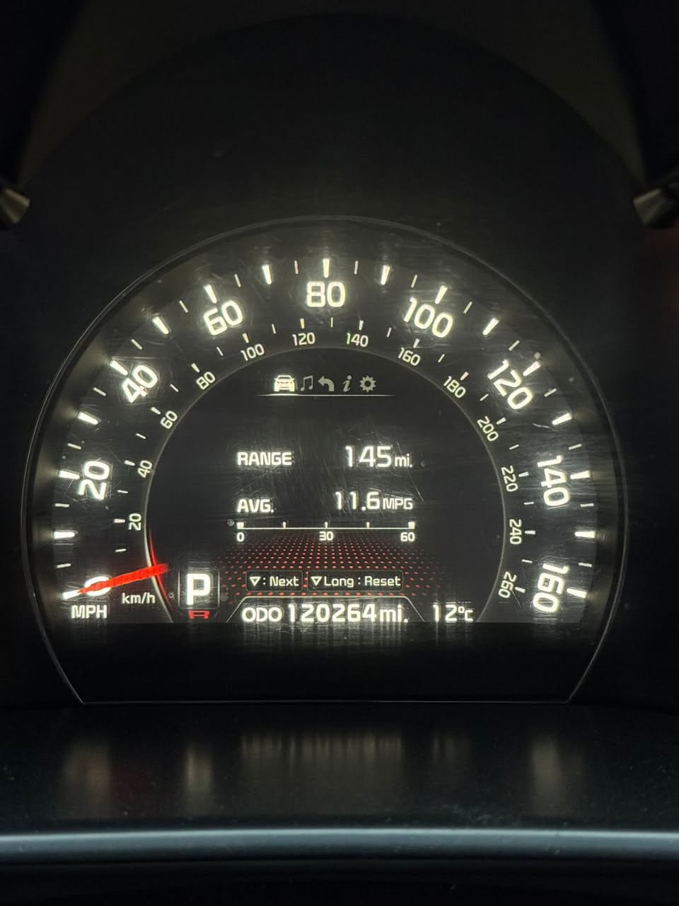 سورنتو وارد امريكي 2014
مواصفات sxl فول لفول عدى لفور ويل 

مكينه 6سلندر GDI

7راكب

3قطع تبريد 

ماشيه :120 الف ميل 

رادرات جانبيه 

بنوراما 

كراسي الامام كهرباء و تدفئه وتبريد 

وكراسي خلفيه تدفئه

بردات خلفي بلادي

صندوق كهرباء

 حادثه جاملغ  ايمن مبدل وبنيد نفسه صبغ

وبيه كلير  وجاملغ ايسر بي كلير وباب سكن كلير

رقم بغداد مشروع وطني باسمي 

***********

مكاني بغداد 

153$ وبيه مجال .
