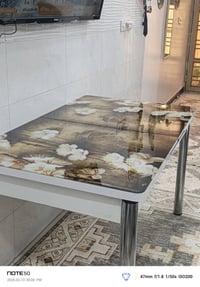 ميز طعام جام للبيع  بدون كراسي ارتفاع الميز ٧٨ Cm يتكبر ويتصغر من يتكب...