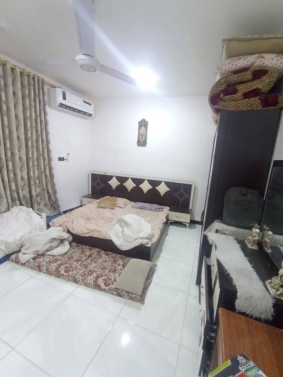 دار للبيــــــع حله حي الزهراء قريب على الشارع الخدمي 

المساحــــــة  100 متر طابو زراعي سند 25 
الــوآجـــهــة  10متر
النــــــــــــزال 10متر 

طابقين ثلاثه غرف نوم وصاله وكليدور ومطبخ ومجمع صحيات  وطارمه 

عرض الشارع 10متر تبليط مجاري كافة الخدمات 

للاستفسار ***********
مراجعة مكتب سومر للعقار نادر الاولى على الشارع الخدمي قرب حسينيه حنتوش
