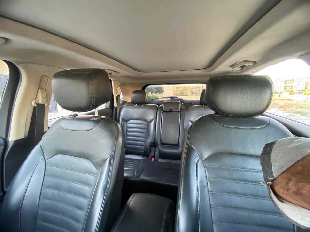 فورد ايدج 2017 فئة SEL 1\1
Ford Edge
 السيارة نظيفة ومبولشه جديد
طخم تايه جديد باتري جديد مكينه جديده
 المواصفات 

* محرك 4 سلندر 2000 توربو Ecoboost نشط وقوة المحرك 280 حصان 
مبدل قصة جديد
* كير 6 نمرة اوتو + عادي
+ اسبورت Sport 
* نظام الاقتصادي Economy
* بانوراما حجم كبير 48 انج 
* شاشة ايباد لمس 
* كاميرا خلفية Hd دواره
* رادارات جانبية نقطة عمياء 
* ويل حجم 18 مع تايرات جديدة
* مانع انزلاق
* مانع انحدار 
* كشنات جلد 
* شاشات خلفية عدد2
* اتو استوب Auto Stop
* بصمة تشغيل + 4 ابواب بصمة 
* توقف ذاتي اثناء الصعود 
* تدفئة كشنات 3درجات
* قطعتين تبريد خلفي امامي 
والامامي منفصل ومتصل (تزامن )
* تشغيل عن بعد 
* شاحن موبايل 
* اواكس 
* يو اس بي USP
* مخرج كهرباء عدد 4
* كروز سرعة + تحكمات ستيرن فول + شفتات
* تبريد ديلل 
* نظام الملاحة GBS
*بلوتوث 
* اشارات مرايا 
* كشافات امامي
اصلي عالي وناصي Auto يعمل عند الظلام 
* سيدي DVD
* باسوورد ( كود ) لفتح الباب شغال 
* براجكتور امامي 
* نظام الدفع الرباعيAWD
يعمل AutoAntlegn 
* الجامات الاربعة تنزل
بالبصمة عن بعد 
* سايد بريك دكمة 
* ويل كب 
* نظام wifi و 4g
* كشنات كهرب 
* شاشة عطلات
* التحكم في الانارة الداخلية 
والدشبول 
* مانع انزلاق 
* حساس تايرات
* وبعد مواصفات 
* حساسات دعامية
*رسالة ترحيب 
* الضرر صبغ ثلاث قطع  جاملغين الاماميه والبوند 
بدون دواخل بدون بدنة بدون 
شاصي بدون بطانة  
مع شبر من ابواب الكدام
السعر 128 $
التواصل ***********
