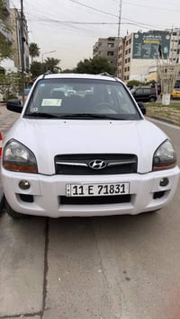 توسان موديل ٢٠٠٩ خليجي صبغ قليل جاملغ امامي سياره نضيفه على وضع شركه س...