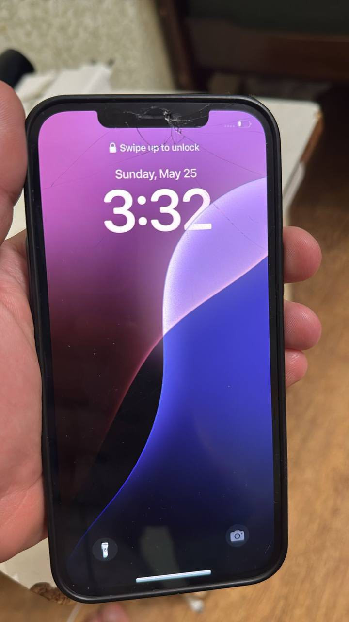 السلام عليكم 12 bro Max￼ 
الذاكره 256
بطاريه 75
ضرره الكلاسه فقط 
السعر ٤٥٠ وبي مجال قليل 
***********
واتساب
العنوان /بغداد /بلديات
