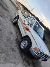 هايلوكس • ٩٣ • مكينة وكير