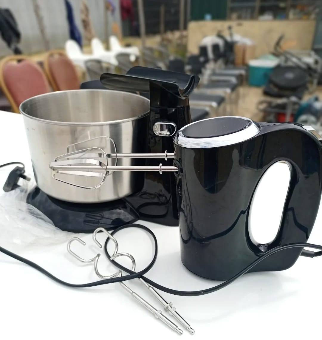 خفاقة كيك دوارة مع وعاء ستيل – ماركة George Home 🇬🇧 البريطانية اصلية جديدة بالباكيت مامستخدمة


**إذا كنت صاحب هذا الإعلان وتريد حذفه لأي سبب، رجاءا أرسل رسالة إلى الدعم الفني**