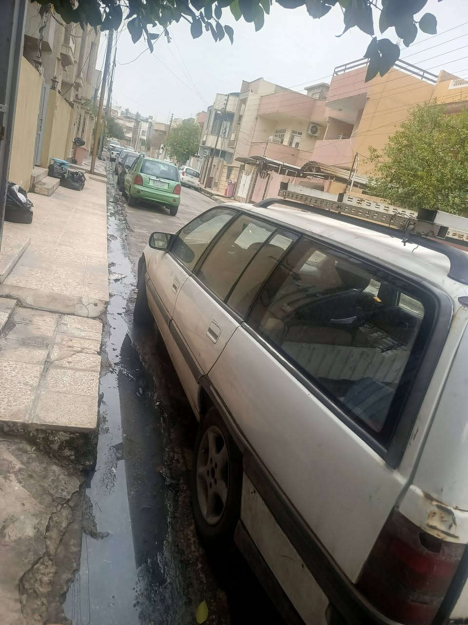 سياره اوميكا ستيشن بيضاء اللون
سنويه  عضم رقم الاماني تسقط الى ٢٠٢٨

كير عادي 

محرك حجم ٢٠ 

كابون بيها 

 سعرها ٢٨بيها مجال 

اريد ابيع اليحب يتواصل وياي واتساب 

***********

حبيبي مو شراي لا تكسر بيها 

مكاني موصل الايسر
