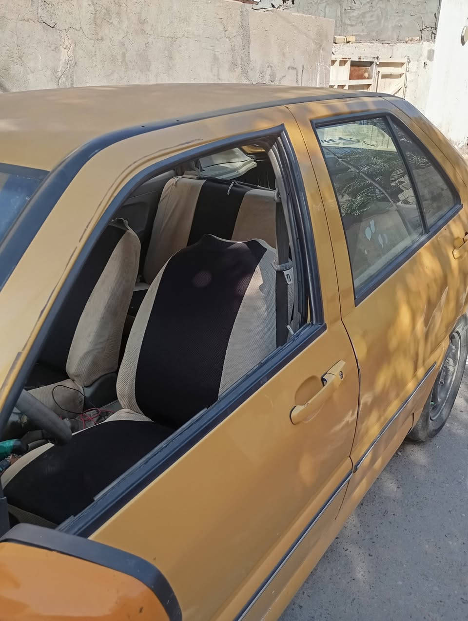 كوين محور 2009
رقم بغداد مشروع وطني 
نقص جبنه مال كير 
وتبريد مابيها دعاميه اني فاتحه موجوده مابيها شي 
سياره مطلوبه 7 ورقات هيه وغرامات تنزل من سعرها 
مكانها بغداد البياع
السعر 30 وبيها مجال 
***********
