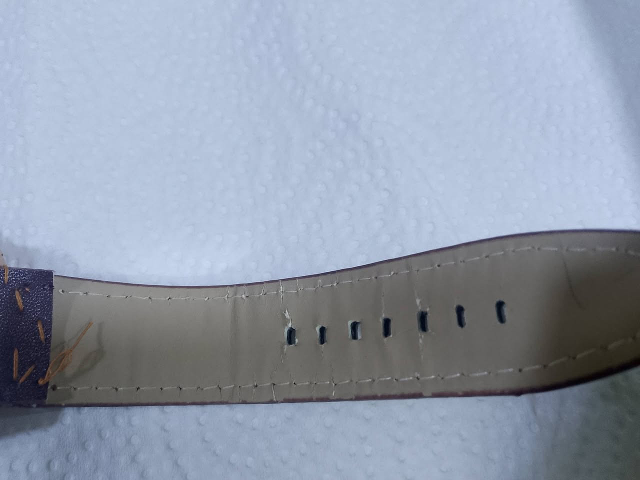 السلام عليكم ساعه شركت BWlN SPORT 
موديل B246 رياضيه نكول عليه عاديه للبيع الصنع في الصين حديد ستيل جلد طبيعي شوفو الصوره مال جات جبيتي يكول توصل سعره 190الف المهم الساعه للبيع السعر 20 بيه شويه تشققات اصليه ماركه


**إذا كنت صاحب هذا الإعلان وتريد حذفه لأي سبب، رجاءا أرسل رسالة إلى الدعم الفني**