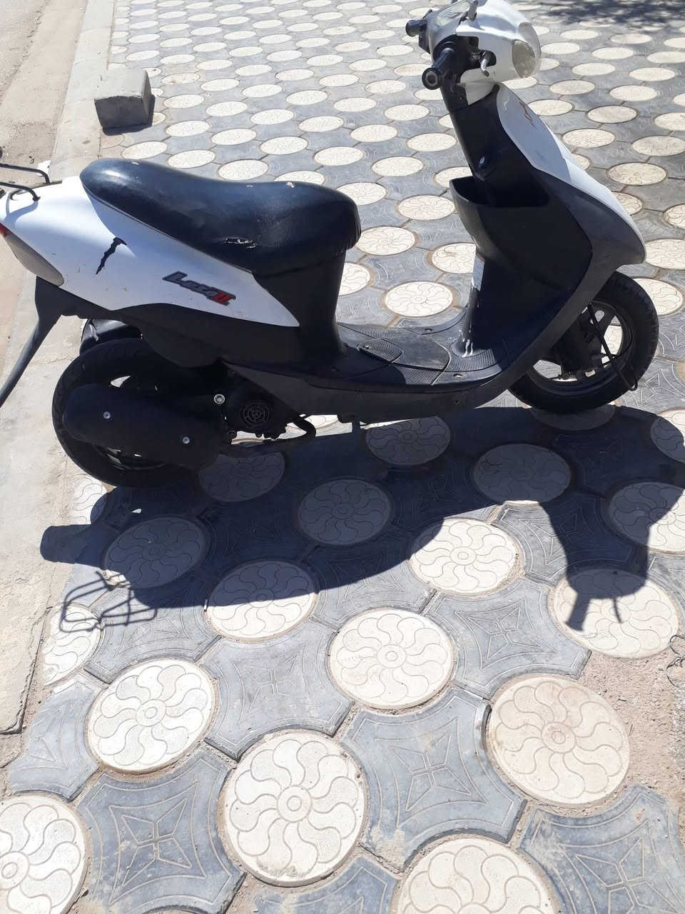 دراجة ساسوكي حلوة مرتبة كهربائيات شغالة بس السلف ما يشتغل مفتوحة بوش وبستم  أول مرة تنفتح ٢٥٠ اتصال ***********
