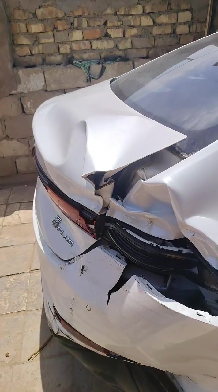 ١٦٥٠٠ بيها مجال بغداد حره سياره طعجه بل جاملغ الامامي وهاي ضربه  الامين الثانيه*********** جن بلاص ماشيه ١٨٠٠ قابله لزياده
