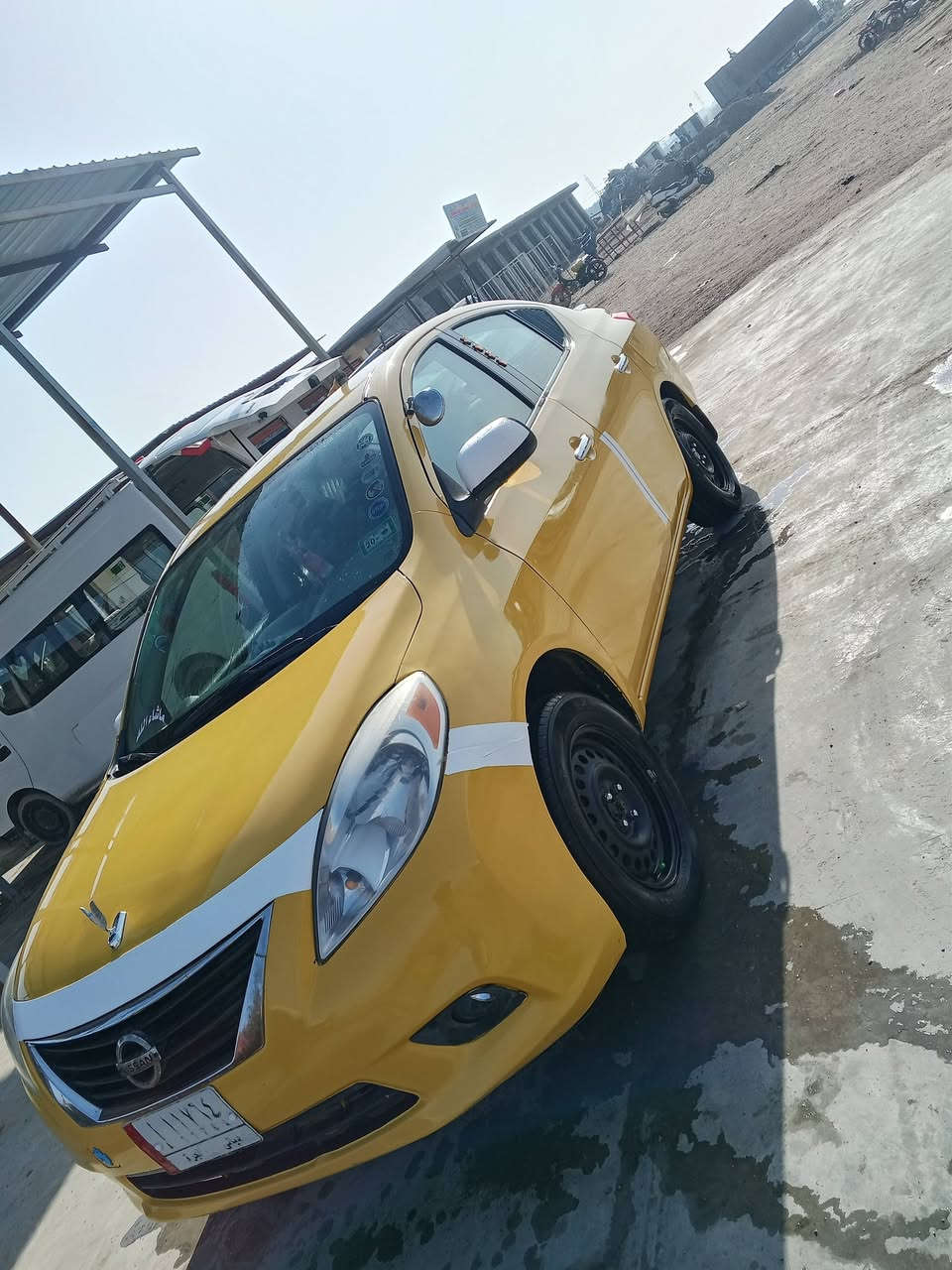 نيسان فيرسا موديل 12 سياره خير من الله كير مكينه تبريد كهربايات كلها شغاله ضربتها جوملغ امامي بدون دواخل  وارد امريكي رقم ديالى سياره تحويل مباشر سنويه صاقطه 2 سنه للبيع او مراوس مكاني ديالى بعقوبه سعر 78 وبيها مجال رقمي ***********
