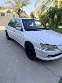 للبيع بيجو 306 رقم بغداد الدولي بأسمي هزه وسنويه جدد سياره جديده وجاهز...