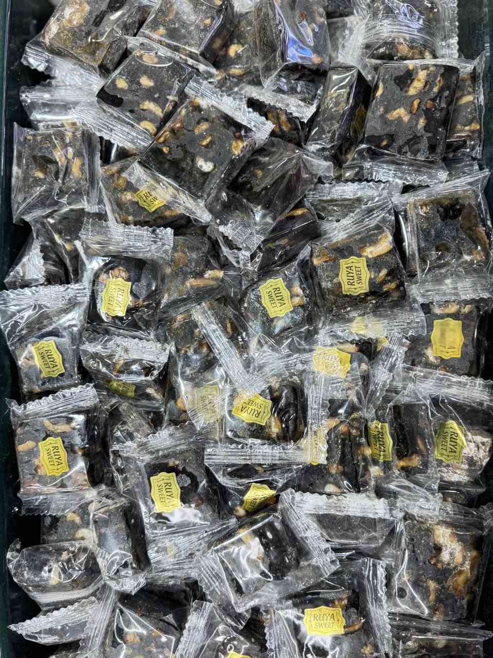 بفضل الله 
توفرت تشكيلة العيد 💚


**إذا كنت صاحب هذا الإعلان وتريد حذفه لأي سبب، رجاءا أرسل رسالة إلى الدعم الفني**