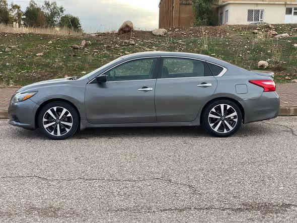 السلام عليكم 
للبيع نيسان التيما موديل 2016 
رقم اربيل بسمي
سعر  108ورقه 
ملاحضه عليها غرامات مرور 13 ورقه ينزل من سعره 
تحويل وكاله تريد بشرط 
مكينه وكير وتبريد كله بشرط وين ماتريد افحص
محرك 2500 المرغوب اربعه سلندر
مواصفات SR معروفه فول عده فتحه 
بصمه 
ابواب بصمه 
صندوق بصمه
تحديد سرعه
تشغيل عن بعد 
شاشه وكاميرا
وبعد بيها مواصفات 
سيارا بيها ثلاث قطع ونص صبغ بدون دواخل شرط 
رقم شاصي موجود مع صور
ارباك بس ستيرن طاك باقي سليمه
سيارا احلى من صور سيارا نظيفه ما بيها مصرف
حجر كزوز بشرط
هاتف اسيا ***********
هاتف كورك *********** واتساب
هاتف كورك *********** واتساب
عنوان سياره قضاء عقرة بعيده عن اربيل وموصل ساعه دهوك
