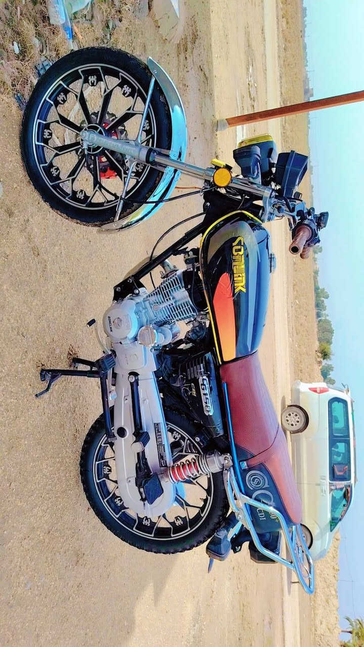 يا الله سلام عليكم دراجه للبيع سيفانه موديل 25 اوراق كامله مكفوله كفاله عامه دراجه أنضف من الصوره شرط كهربائيات كله شغاله محرك ٢٠٠ مكفولة من الشخط السعر ٧٠٠وببه مجال للشراي اتصل وبيك خير وتدلل ***********
